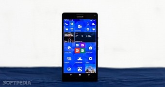 This is the Lumia 950 XL, Microsoft's last Windows phone flagship