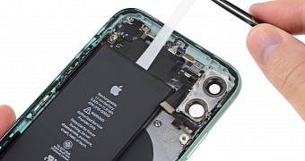 iPhone 11 battery