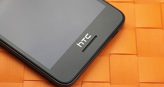 HTC Desire 728, upper display view