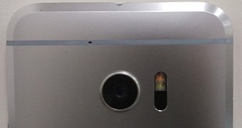 HTC One M10 back camera