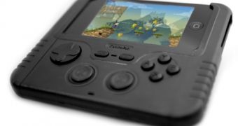 The iControlPad game controller for smartphones