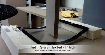 Bending the iPad 2 glass to its limits