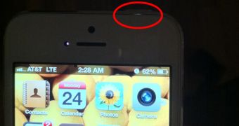 iPhone 5 light leak