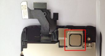 iPhone 5 display assembly seems to sport NFC chip