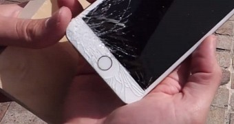 iPhone 6 Plus cracked screen
