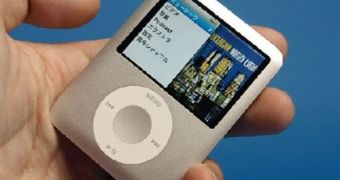 Fat iPod Chinese Clone Wears Touchscreen!
