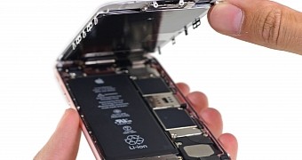 iFixit Reveals 1715 mAh Battery in iPhone 6s Teardown