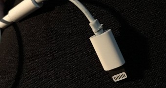 Adapter already showing signs of tearing