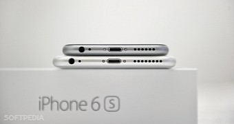 Lightning connector on the iPhone 6s and 6s Plus