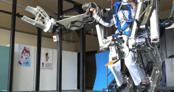 Japanese Oil Company Works on the World's First "Aliens" Style Power Loader