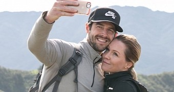 Dave Abrams and Jennie Garth started dating in 2014, got engaged in April 2015, were married on July 11, 2015