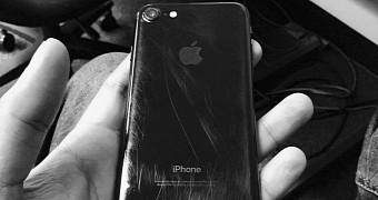 Jet Black iPhone 7