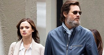 Cathriona White and Jim Carrey dated in 2012, and from May to September in 2015