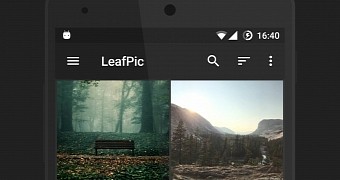 Leafpic allows users to arrange photos into folders