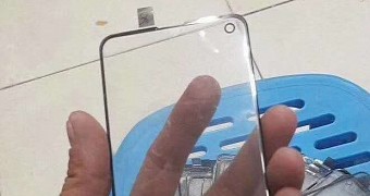 Alleged Samsung Galaxy S10 protective film