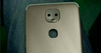 LeEco's flagship with dual cameras