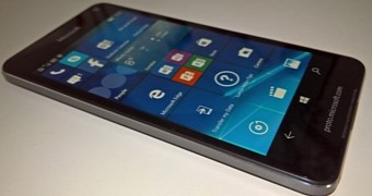 Alleged Lumia 650 prototype
