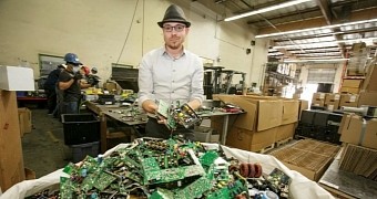 Eric Lundgren and his company collect 41 million pounds (18.5 million kilos) of e-waste every year