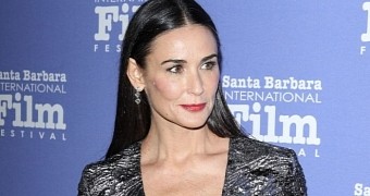 Demi Moore is “shocked” after man is found dead in her swimming pool
