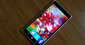 Microsoft Windows 10 Mobile Preview build 10512
