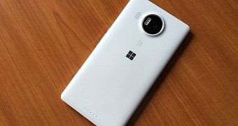 Microsoft Confirms “Small Configuration Issue” Impacting Lumia 950 and 950 XL in the UK