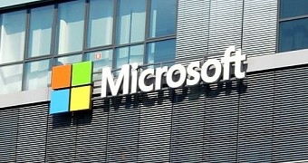 Microsoft will make its AI platform available for devs with Redstone 4