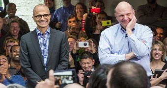 The new and the previous CEOs of Microsoft