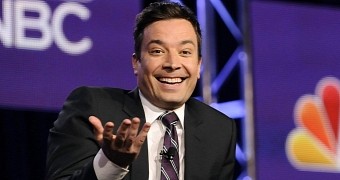 NBC Is Staging an Intervention for Drunk Jimmy Fallon After Second Hand Injury