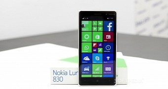 Nokia Lumia 830, frontal view