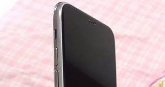 Alleged image of iPhone 8 dummy unit