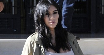 Pregnant Kim Kardashian Bares All Again to Prove She’s Not Faking It