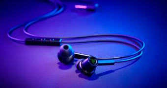 Razer Reveals Hammerhead Duo Headphones with Two Distinct Drivers
