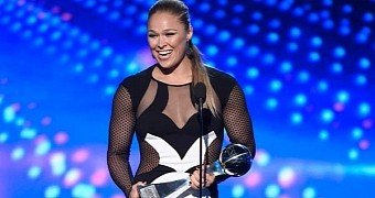 Ronda Rousey takes the stage at the ESPYS 2015, where she was awarded the Best Fighter Award