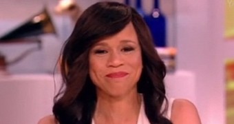 Rosie Perez’s Goodbye on The View Was a Very Tearful One - Video