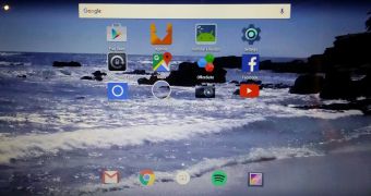 AndEX desktop with Beach Real live wallpaper