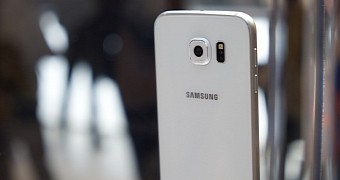 Samsung fixes bugs in its Android implementation