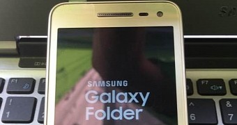 Leaked image of Samsung Galaxy Folder 2