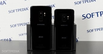 Black Galaxy S9 and S9+