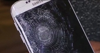 Hero Samsung Galaxy S6 edge saves man's life