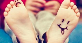 Researchers say most people can't tell their toes apart without looking at them first