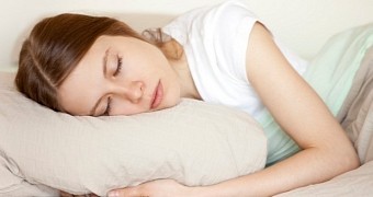 Sleeping on the side benefits the brain, study finds