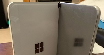 Metal case for Surface Duo