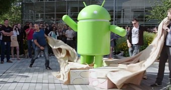 Android Nougat statue