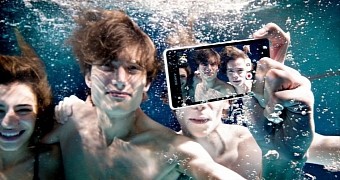Sony Now Says Its Xperia Waterproof Phones Shouldn’t Be Used Underwater