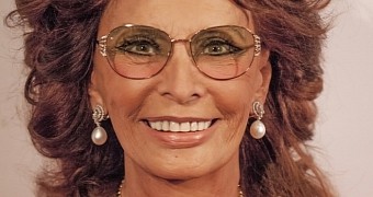 Sophia Loren, 81, speaks out against excessive plastic surgery, selfie obsession in the younger generation of celebrities