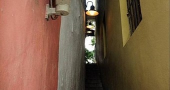 Street in Prague is freakishly narrow