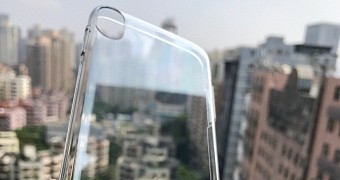 Alleged clear case for iPhone 8