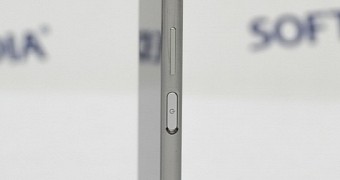 Side-mounted fingerprint sensor on Sony Xperia XZ Premium