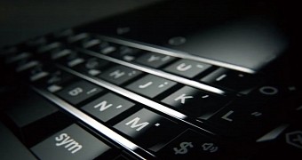 QWERTY keyboard on BlackBerry Mercury
