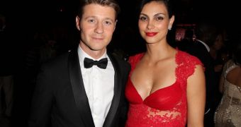 Ben McKenzie and Morena Baccarin are expecting a child together, plan to marry soon